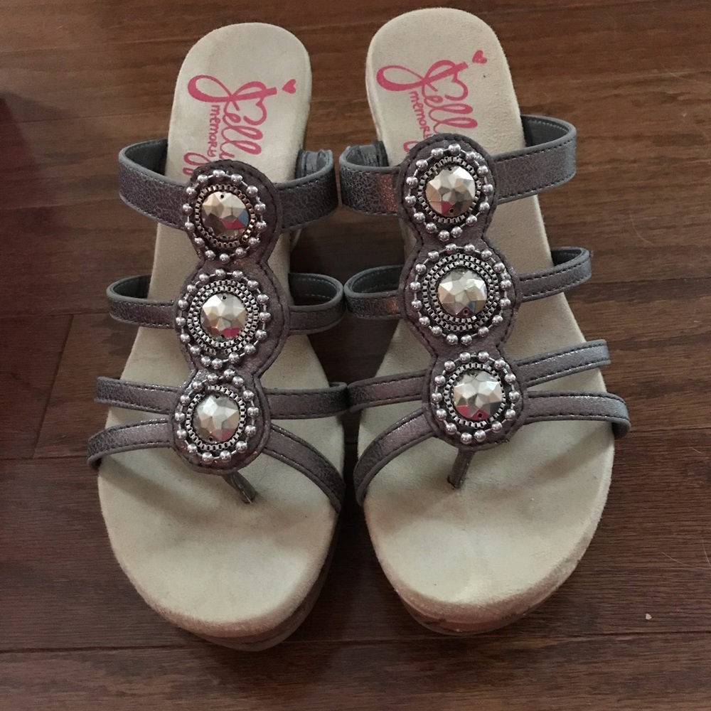 Jellypop silver wedge sandals size 8